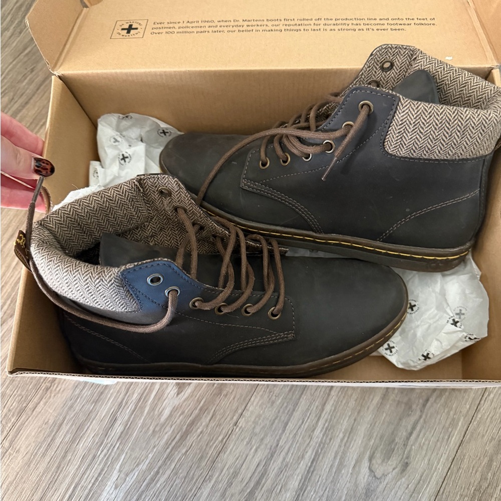 Dr. Martens Maelly Boots - Picture 2 of 5